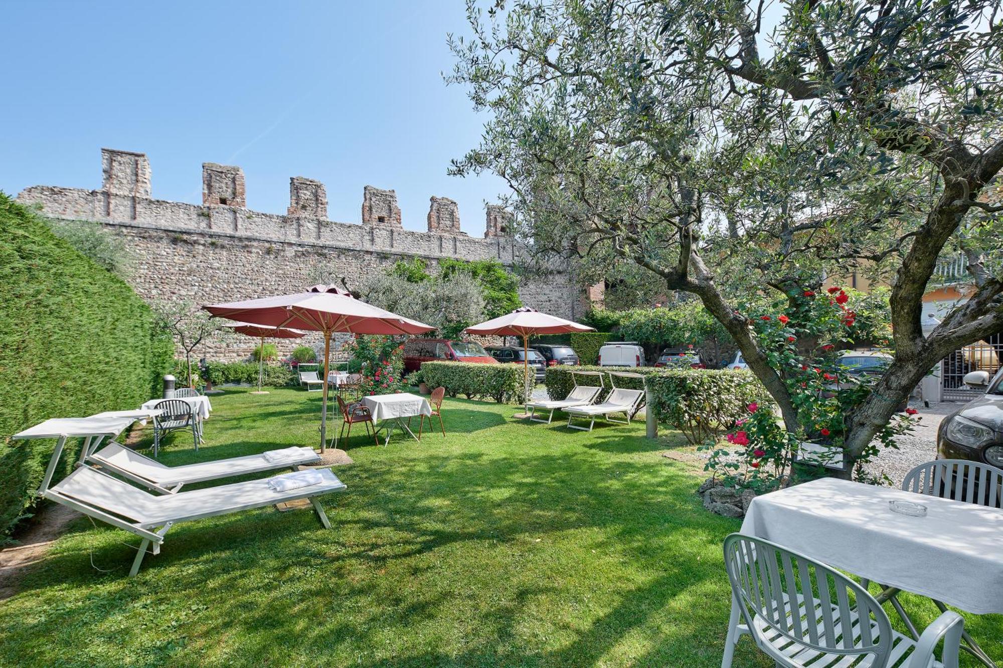 Hotel Villa Cansignorio Lazise Eksteriør billede